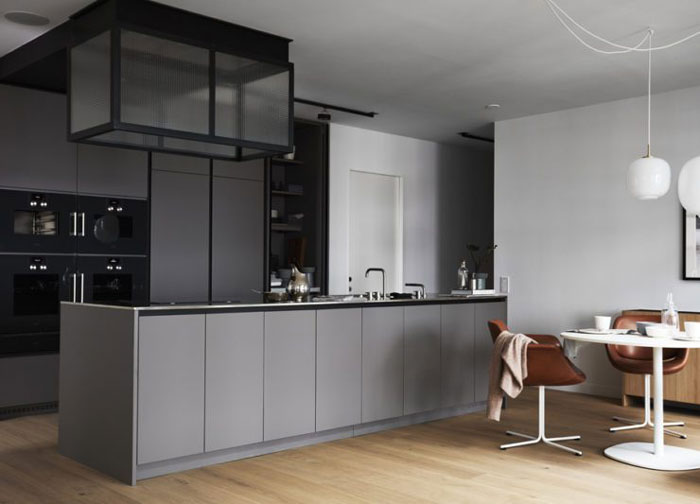 A-Stylish-Stockholm-Apartment-with-a-Fab-Inner-Court-Nordicdesign-04