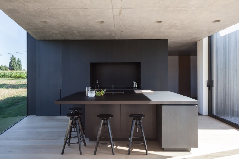 9DA46FC2-6871-4176-9633-8F82E2ACF1CD