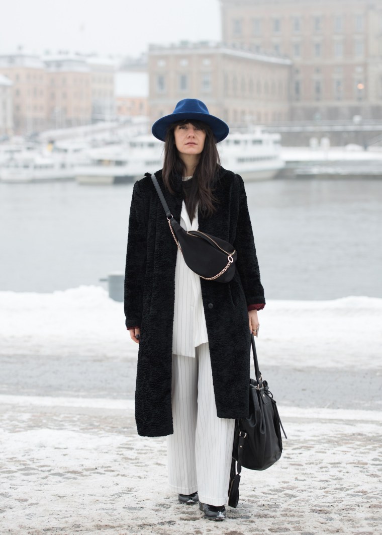 4A871A69-0A2D-47B1-AF5E-FE00C36AC5D4