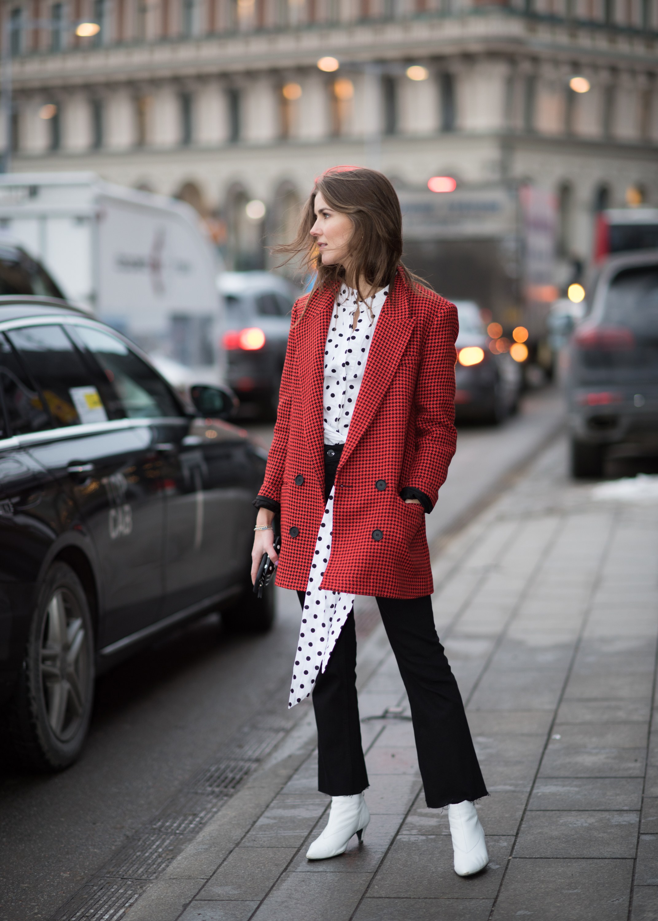 6E327C10-5C4A-4FFC-9B8D-1664F1DBCD98