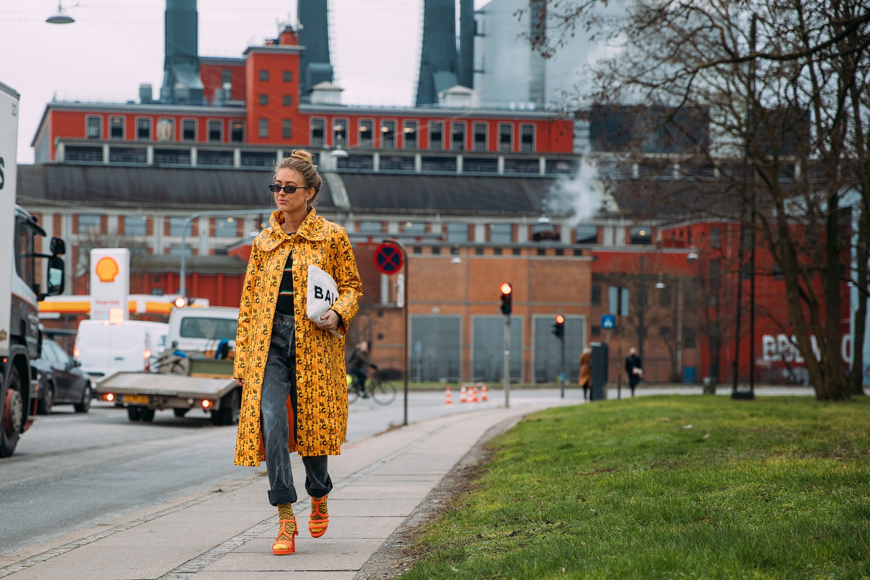 29A68F85-4063-40B5-A89F-BF2FB8B1FF11