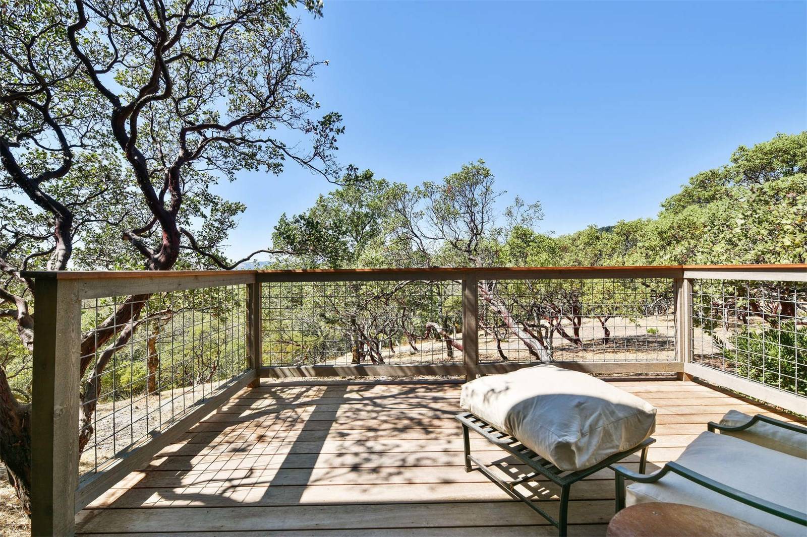 058EDDEA-1CDE-4F87-8D82-43CC1EB6C531