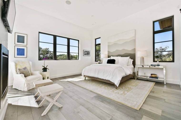 5C702154-5761-41E6-AE39-729938987FA1