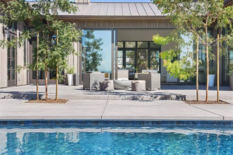 8B8CCB2A-570D-41D1-B375-4F400063C8B0