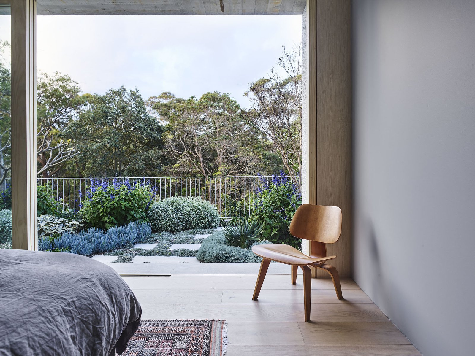 6A2BB2A2-2A09-4FF0-A68B-CDA1756057BA